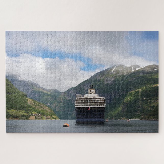 Puzzle Bateau de croisière à Geirangerfjord en Norvège (Horizontal)