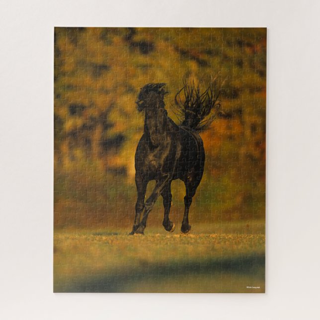 Puzzle Bob Langrish | Black Friesian Running En Automne (Vertical)
