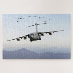 Puzzle C-17 Les avions Globemaster III survolent Blue Rid