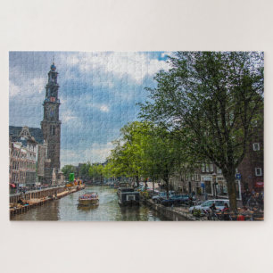 Puzzle Canal et ancienne église à Amsterdam, Pays-Bas