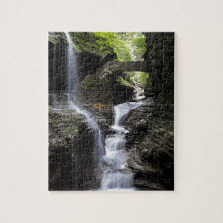 Puzzle Cascades à la gorge de Watkins, NY