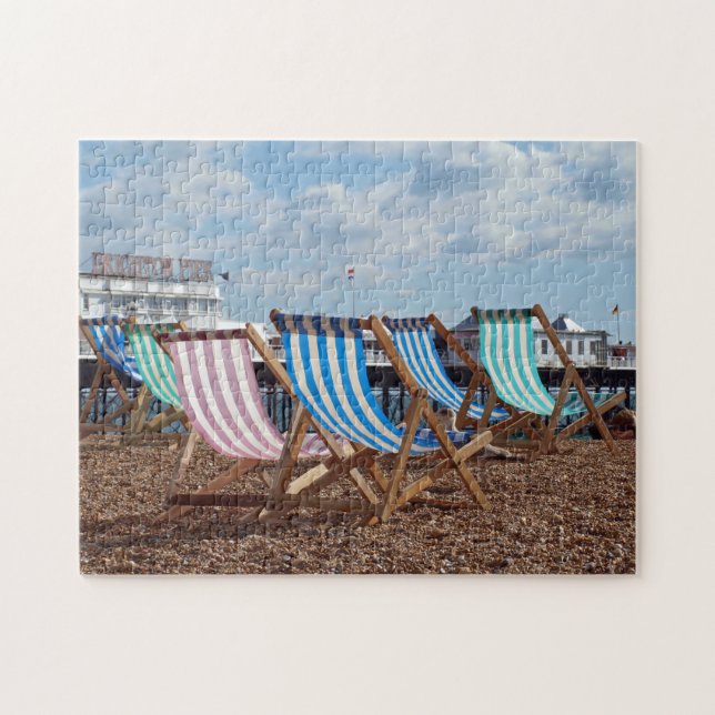 Puzzle Chaises longues sur la plage à Brighton. (Horizontal)