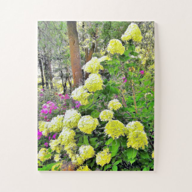 Puzzle Chartreuse Vert Limelight Hydrangea Garden (Vertical)