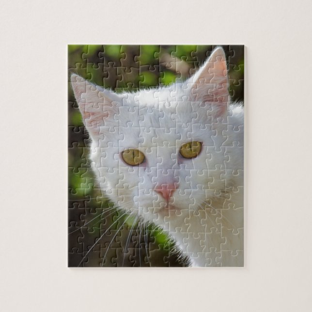 Puzzle Chat blanc aux yeux jaunes (Vertical)