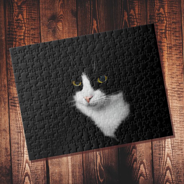 Puzzle Chat noir et blanc difficile sur noir solide (Créateur téléchargé)