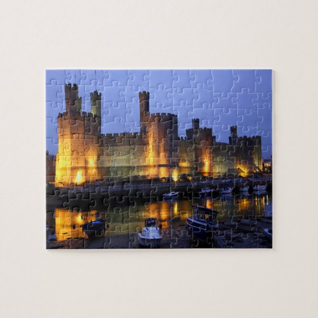 Puzzle Château de Caernarfon au crépuscule (Horizontal)