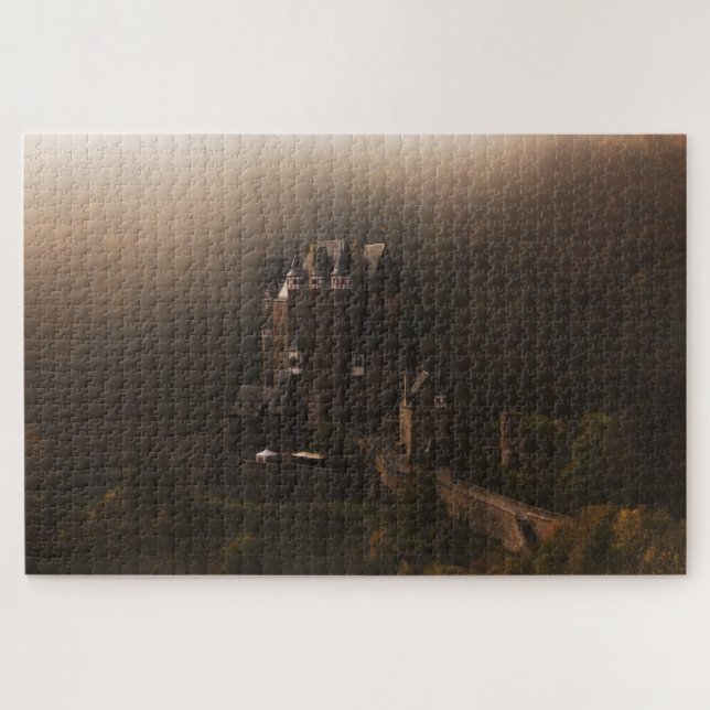 Puzzle Château d'Eltz de Burg dans le brouillard de matin (Horizontal)