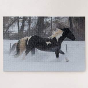 Puzzle Cheval à travers la neige