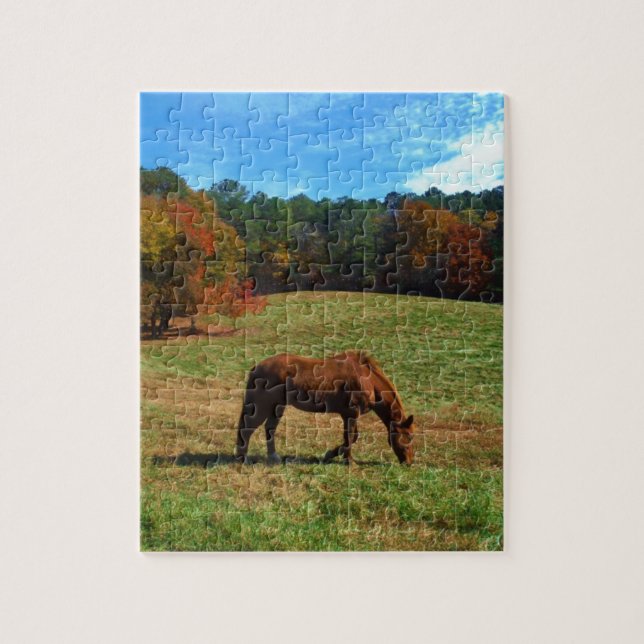 Puzzle Cheval Brown rouge, arbres de chute, ciel bleu (Vertical)