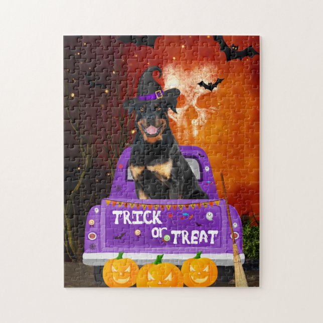 Puzzle Chien Rottweiler dans un camion Halloween (Vertical)