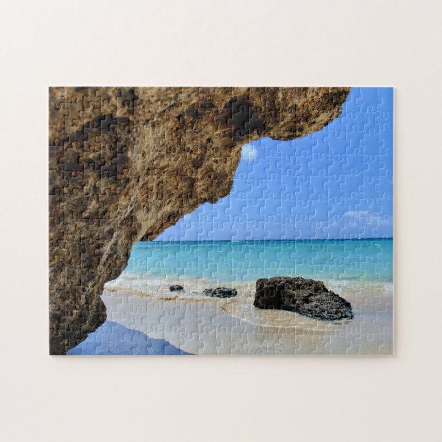 Puzzle Côte tropicale de plage avec un Big Rock (Horizontal)