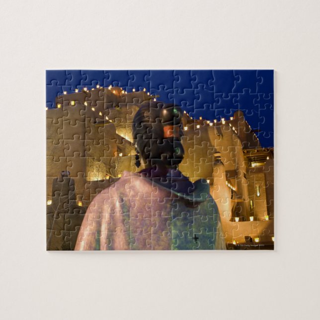 Puzzle Des lanternes éclairent le bâtiment en adobe, avec (Horizontal)