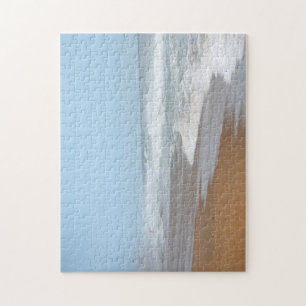 Puzzle Des vagues océaniques s'écrasent sur la plage par 