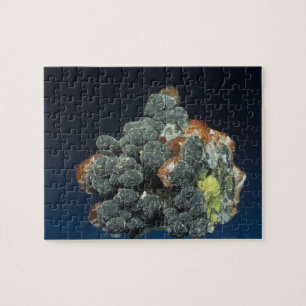 Puzzle Descloizite sur la calcite