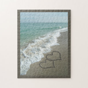 Puzzle Deux Coeurs de sable sur la plage, Océan romantiqu