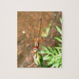 Puzzle Dragonfly Artistique Reposant Sur Une Tête De Fleu