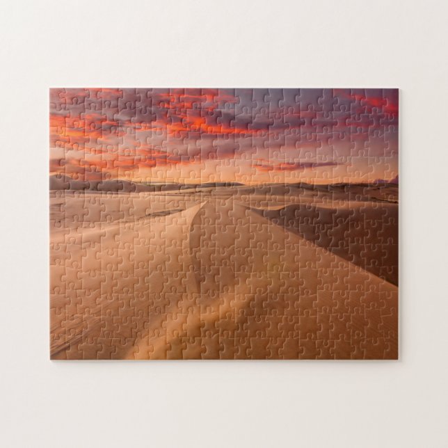 Puzzle Dunes de sable dans le désert au coucher du soleil (Horizontal)