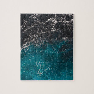 Puzzle Eau de mer ombrée bleue noire ondulée et mousseuse