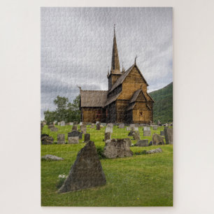 Puzzle Église de barre avec le cimetière en Norvège