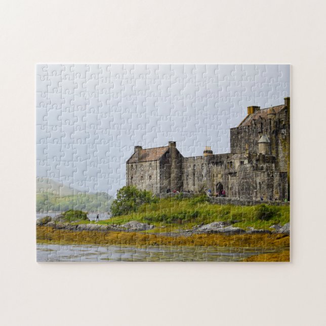 Puzzle Eilean Donan Castle Scotland. (Horizontal)