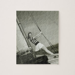 Puzzle Femme tenant le calage sur le yacht
