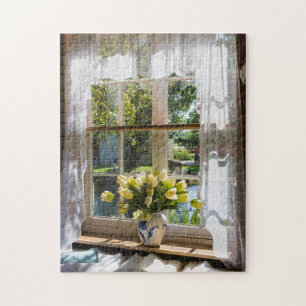 Puzzle Fenêtre avec rideau de dentelle et tulipes