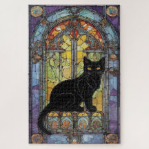 Fenêtre en verre tendu gothique avec chat noir