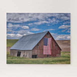 Puzzle Fermes Grange rouge rustique avec drapeau améric