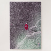 Feuille rouge avec sable tacheté