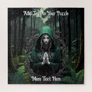 Puzzle Figure mystique verte dans moody Woods prier