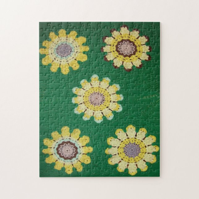 Puzzle - Five Daisies in Crochet (Vertical)