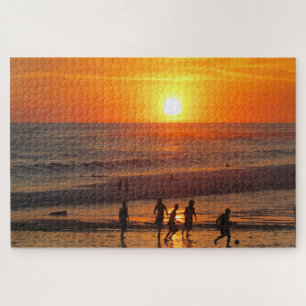 Puzzle football au coucher du soleil