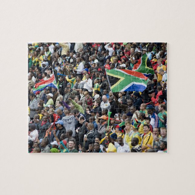 Puzzle Foule abattue à un match de football, avec l'Afriq (Horizontal)