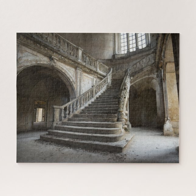 Puzzle Grand Escalier dans un Imaginaire Château abandonn (Horizontal)