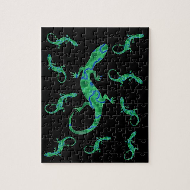 Puzzle Green Gecko (Vertical)