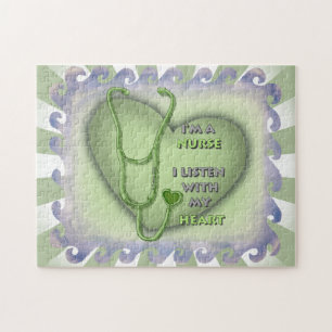 Puzzle Grosse infirmière du coeur vert