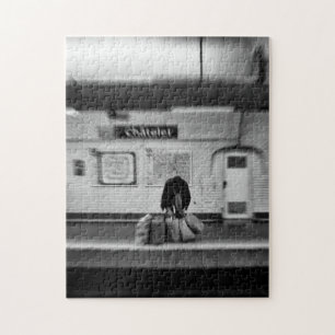 Puzzle Homme avec sacs à provisions en métro (Chatelet)
