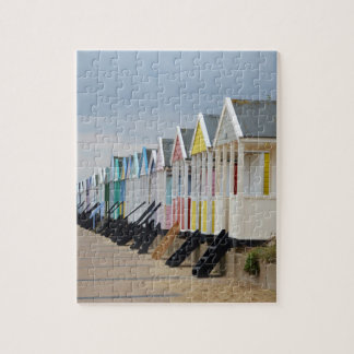 Puzzle Huttes brillamment peintes de plage