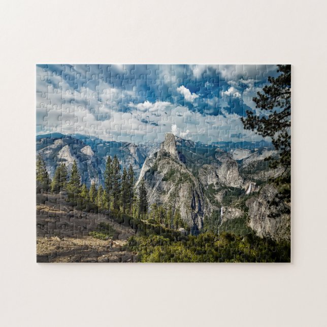 Puzzle Jigsaw Yosemite National Park USA. (Horizontal)