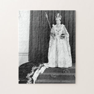 Puzzle La reine Elizabeth II portait son couronnement