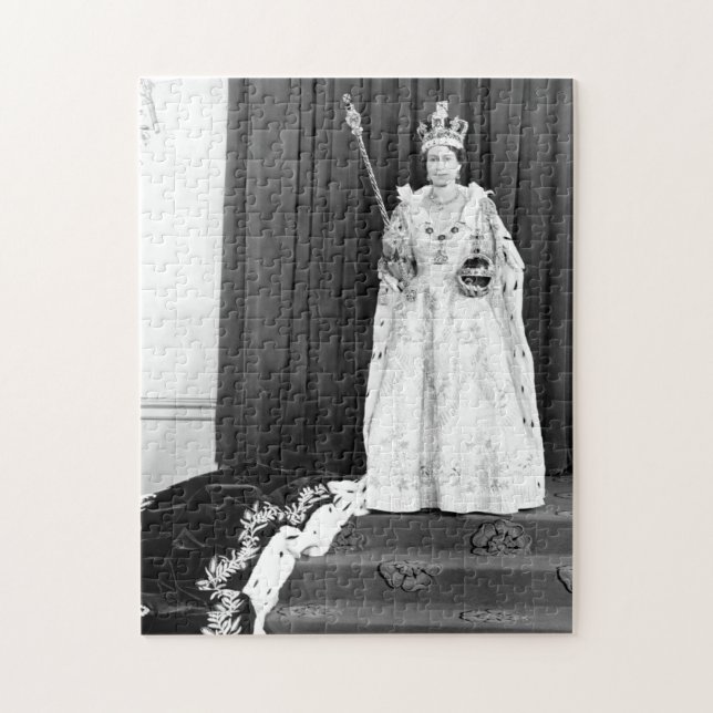Puzzle La reine Elizabeth II portait son couronnement (Vertical)