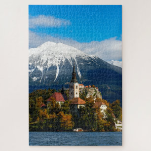 Puzzle Lac Bled paysage avec église et arbres d'automne
