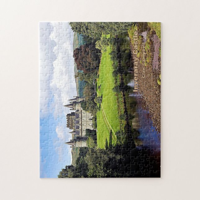 Puzzle Le château Inveraray de Campbell Clan en Ecosse (Vertical)