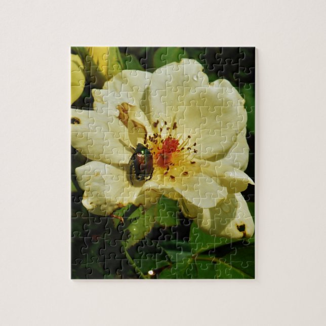 Puzzle Le coléoptère japonais vert sur le floral rose jau (Vertical)