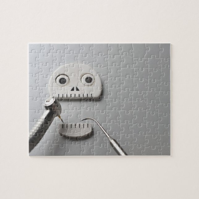 Puzzle Le squelette où le traitement dentaire est pris (Horizontal)