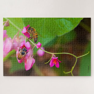 Puzzle Les abeilles Sur Les Fleurs De Vins De Corail