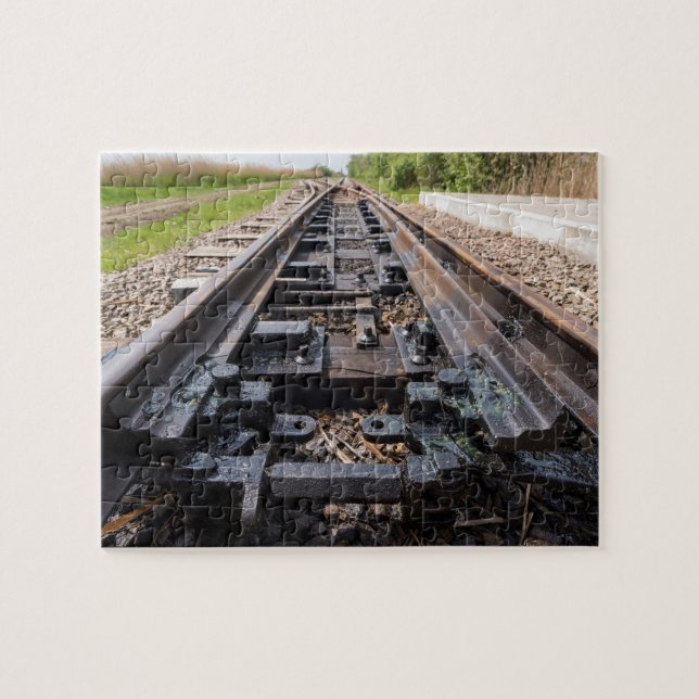 Puzzle Les Chemins De Fer Disparaissent À Distance (Horizontal)