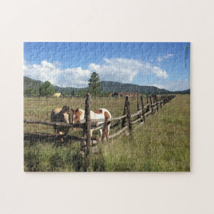 Puzzle Les Chevaux À La Clôture Du Fil De Fente