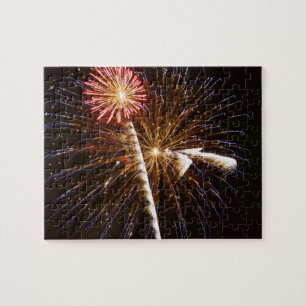 Puzzle Les feux d'artifice montrent sur la rivière