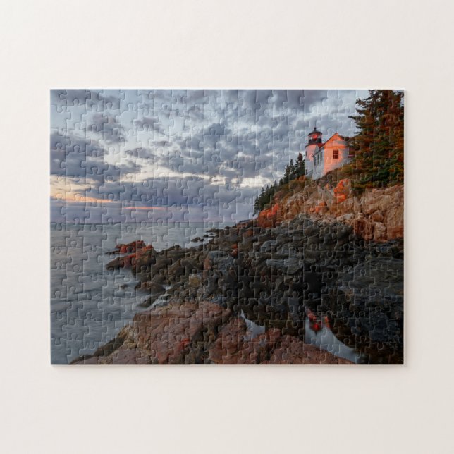 Puzzle Lever de soleil au phare de Bass Harbour en Acadie (Horizontal)